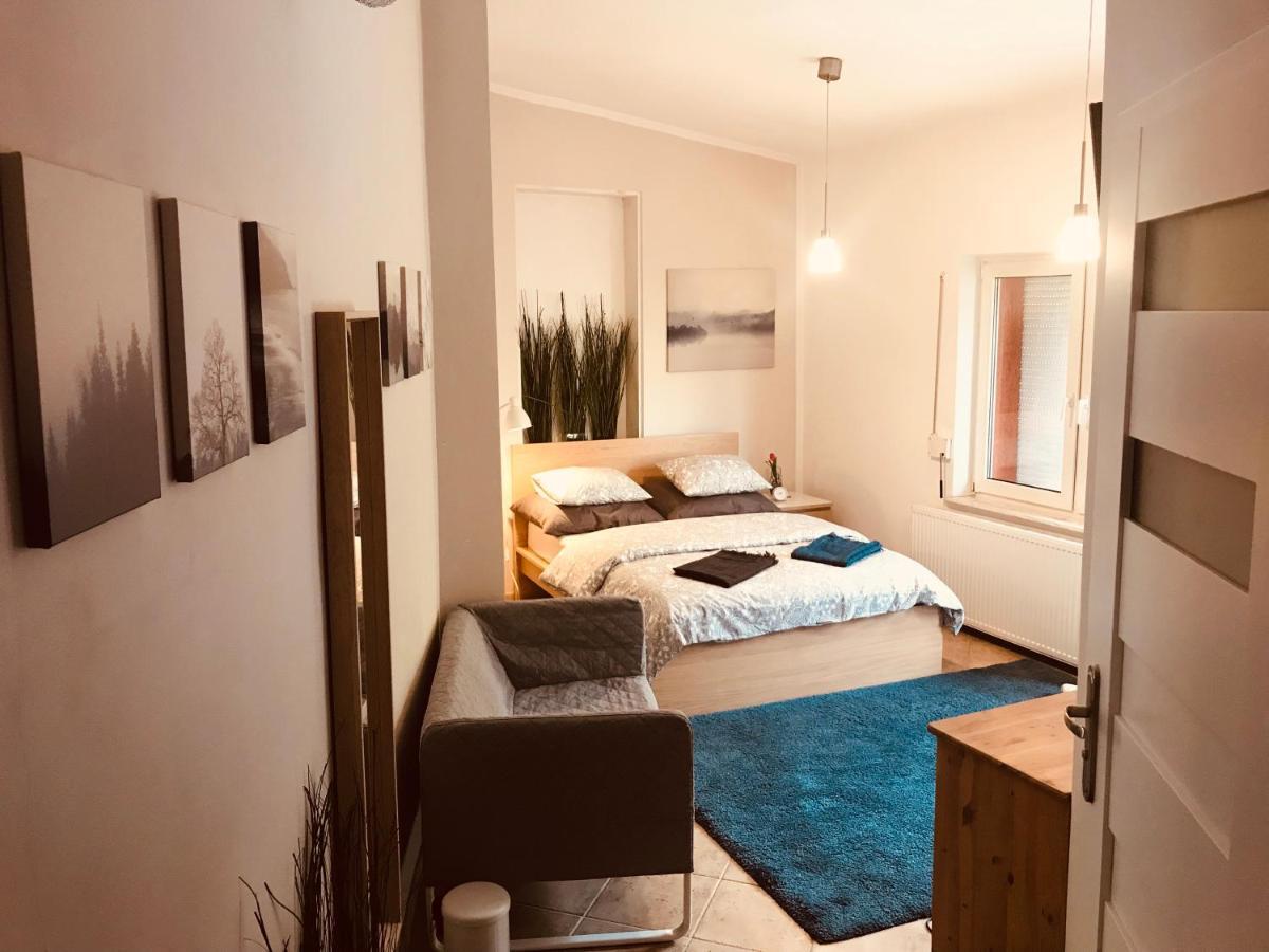 Apartament Starowka ジェロナ・グラ エクステリア 写真